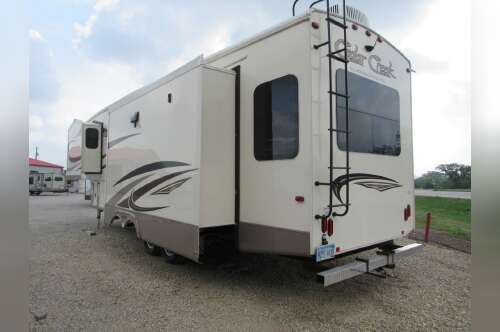 2017 Forest River Cedar Creek Silverback 33IK in augusta KS