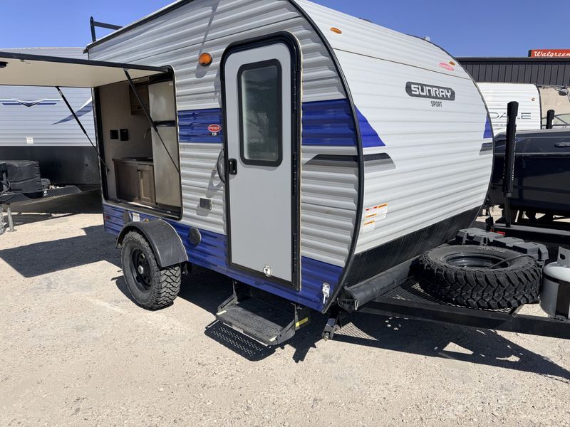 2022 Sunset Park Rv Sunray 139T in cody WY