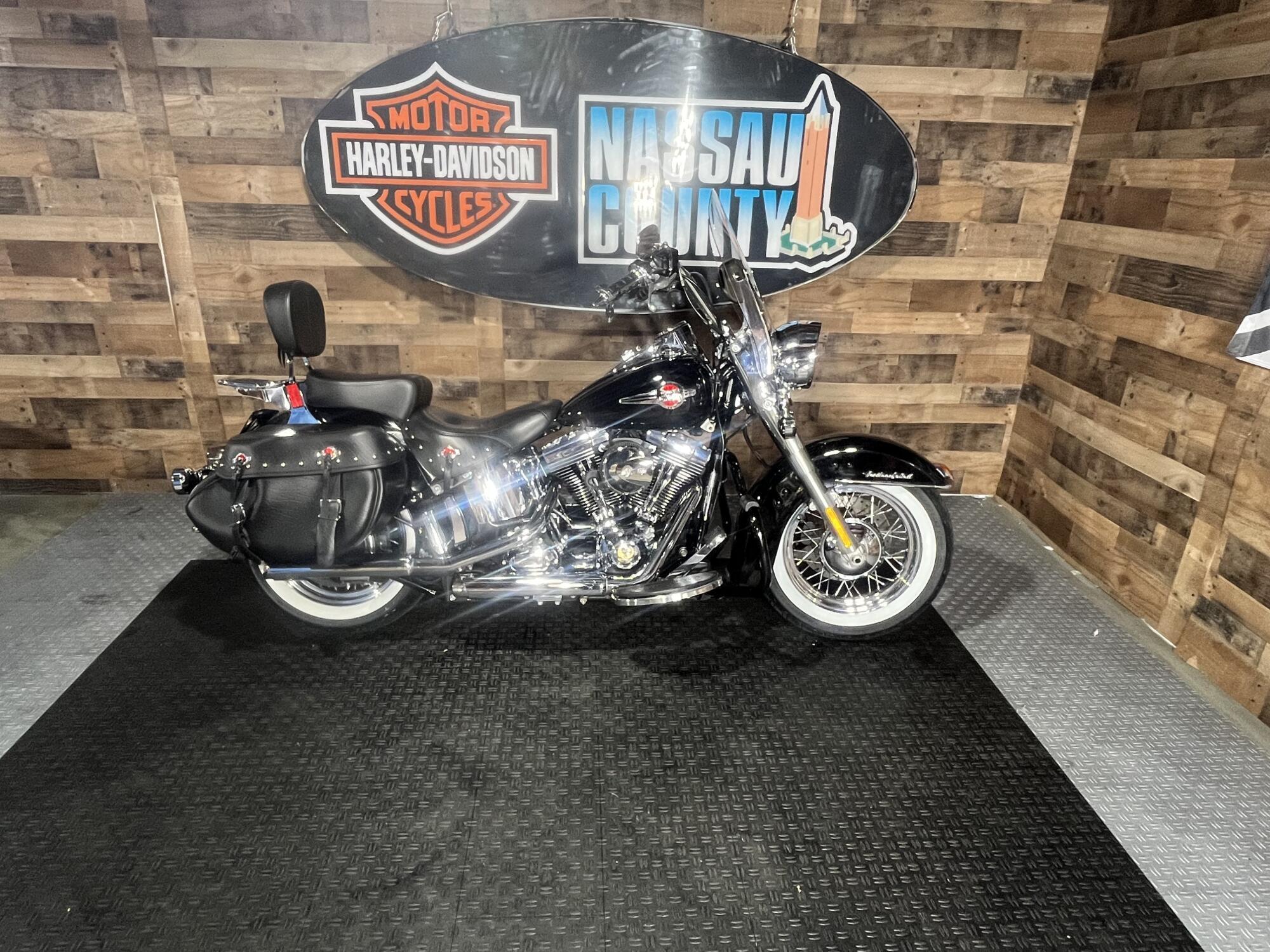 2016 Harley-Davidson Heritage Softail Classic CLASSIC in Bellmore, NY