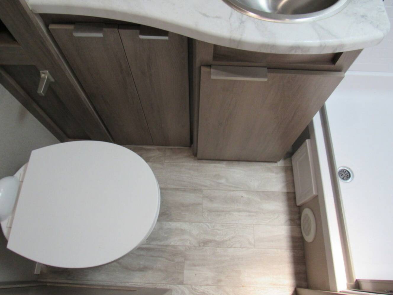 A photo of this 2021 Grand Design Imagine 2610ML