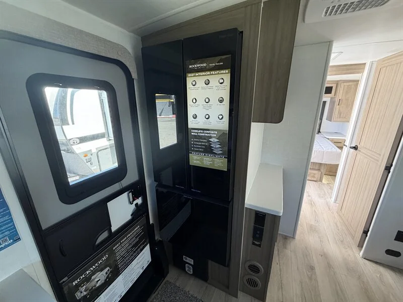 2027 Forest River ROCKWOOD MINI LITE 2506FK