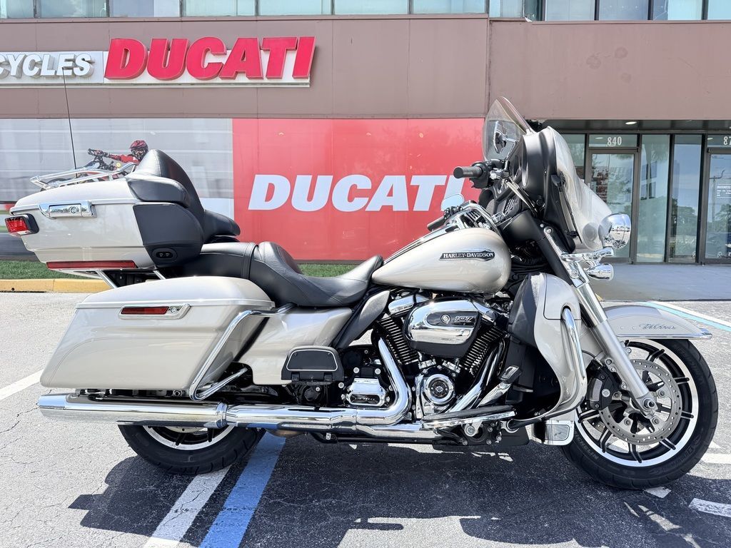 2018 Harley-Davidson® FLHTCU - Electra Glide® Ultra Classic® ULTRA CLASSIC FLHTCU in Miami, FL