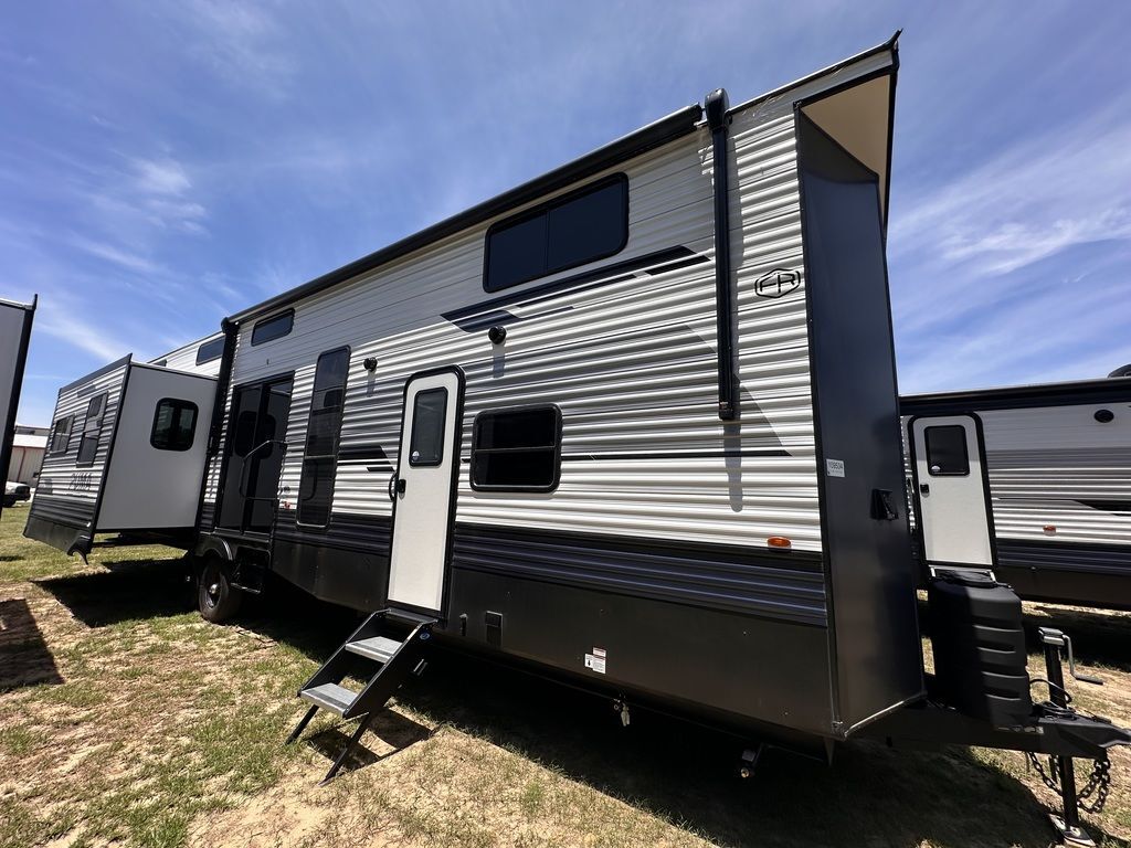2026 Forest River Puma Vista w/Loft 401RLFT in newport NC