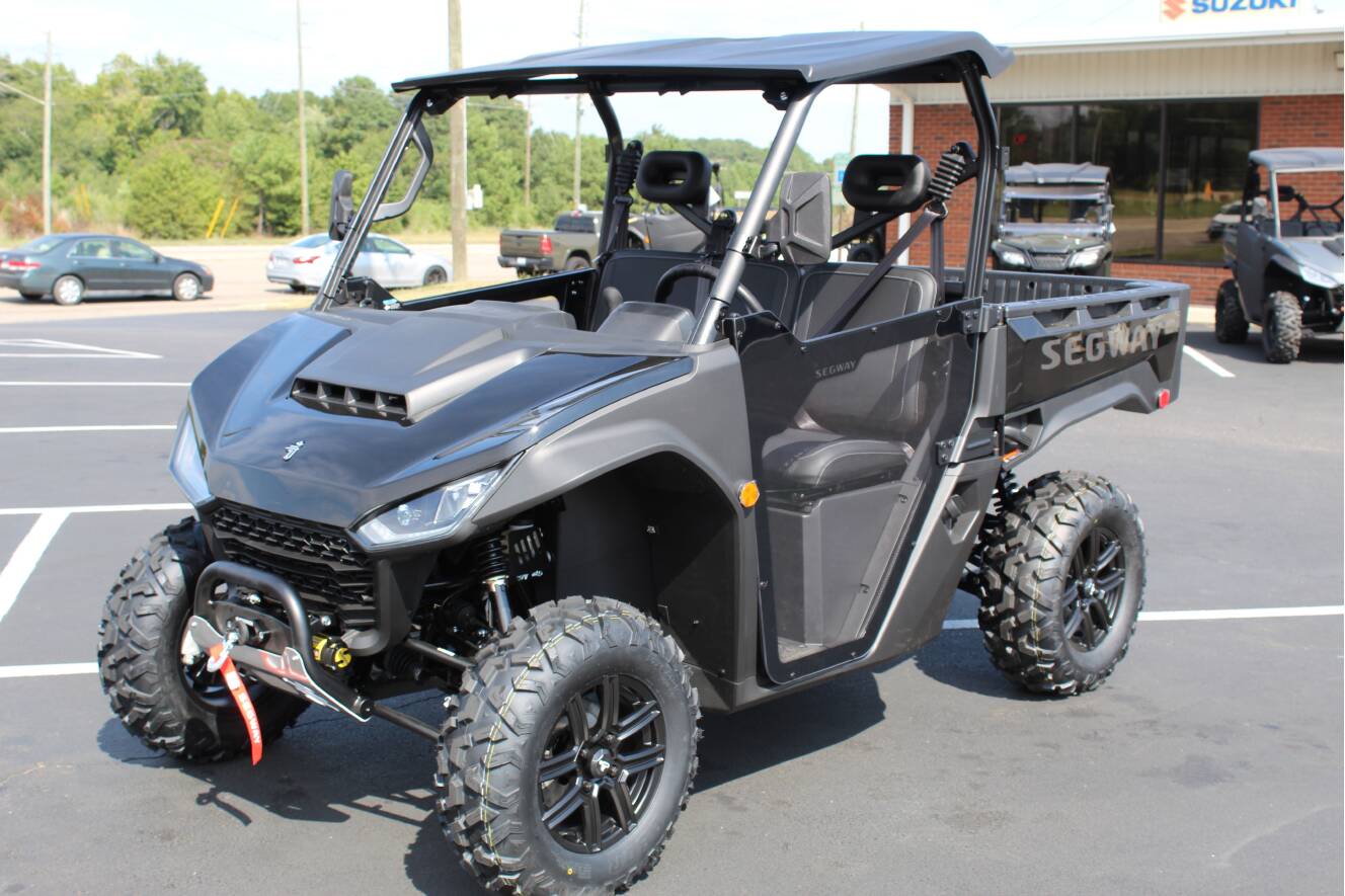 A photo of this 2026 Segway Powersports UT6 P