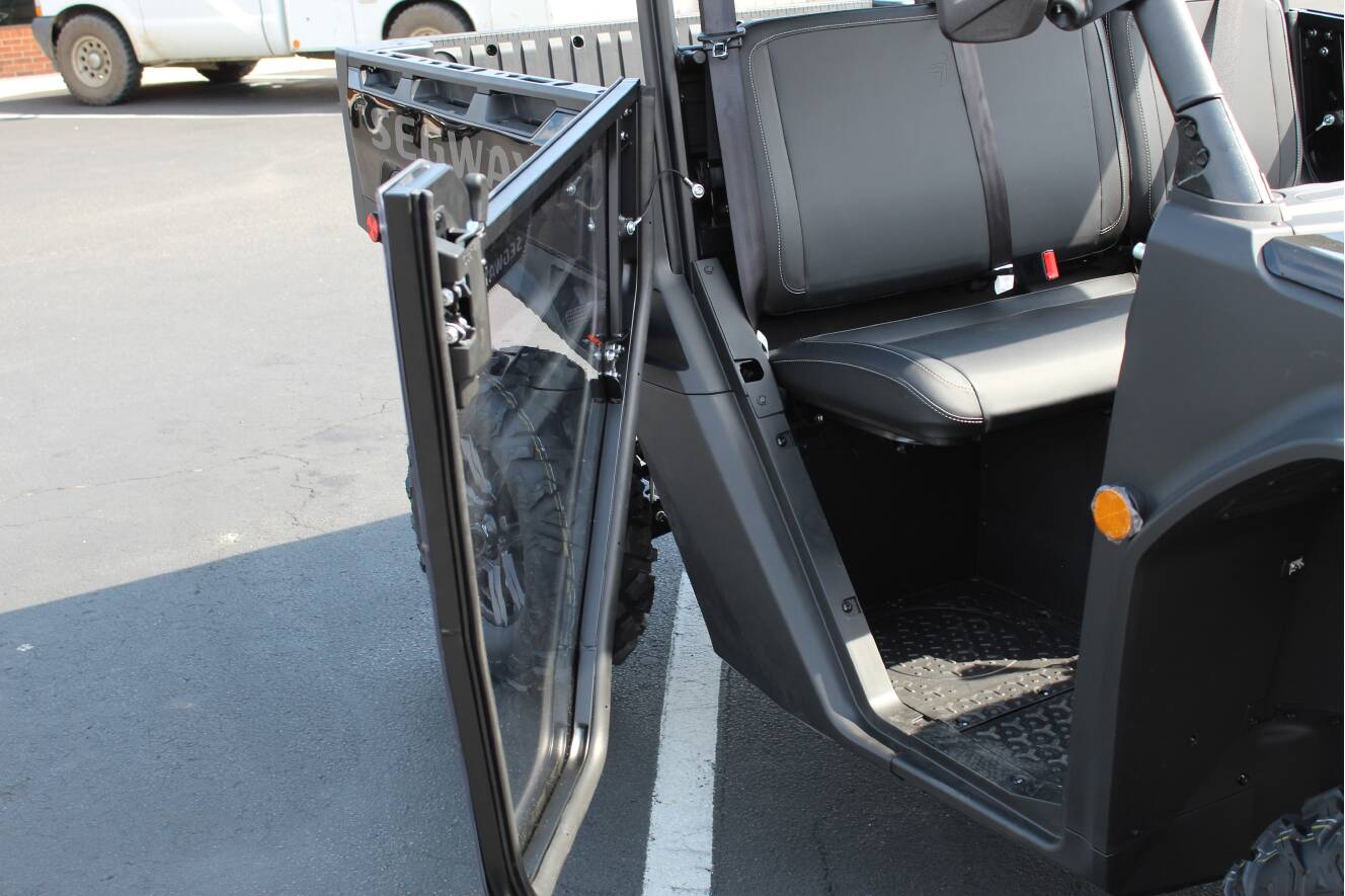 A photo of this 2026 Segway Powersports UT6 P