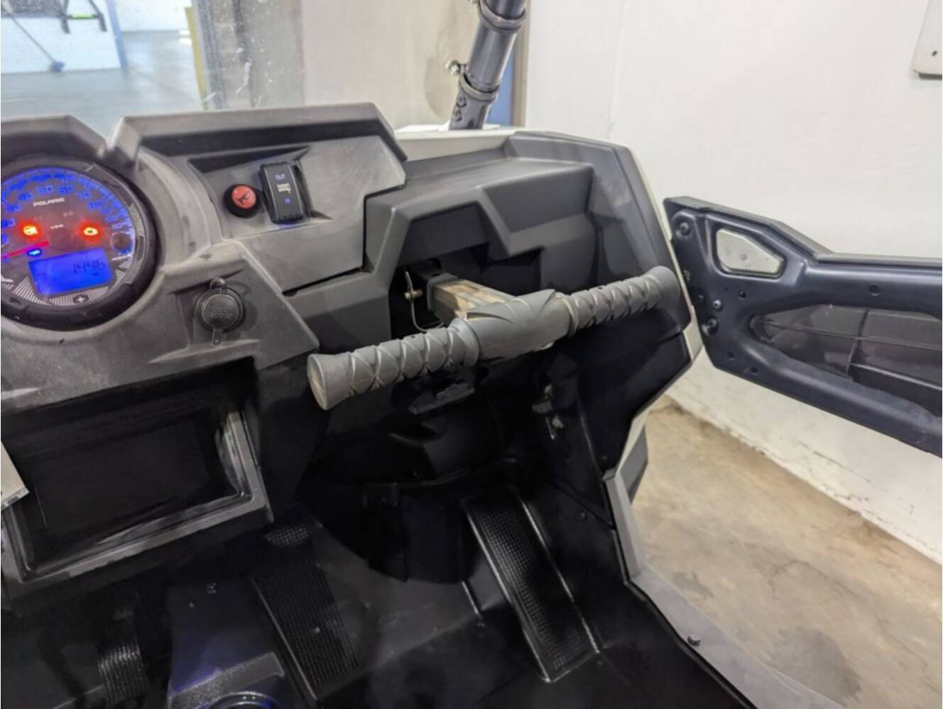A photo of this 2018 Polaris® RZR® S 1000 EPS White Lightning