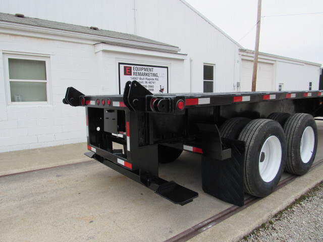 2012 Utility 36' 6"' X 102" Princeton/Moffett Trailer in Grabill, IN