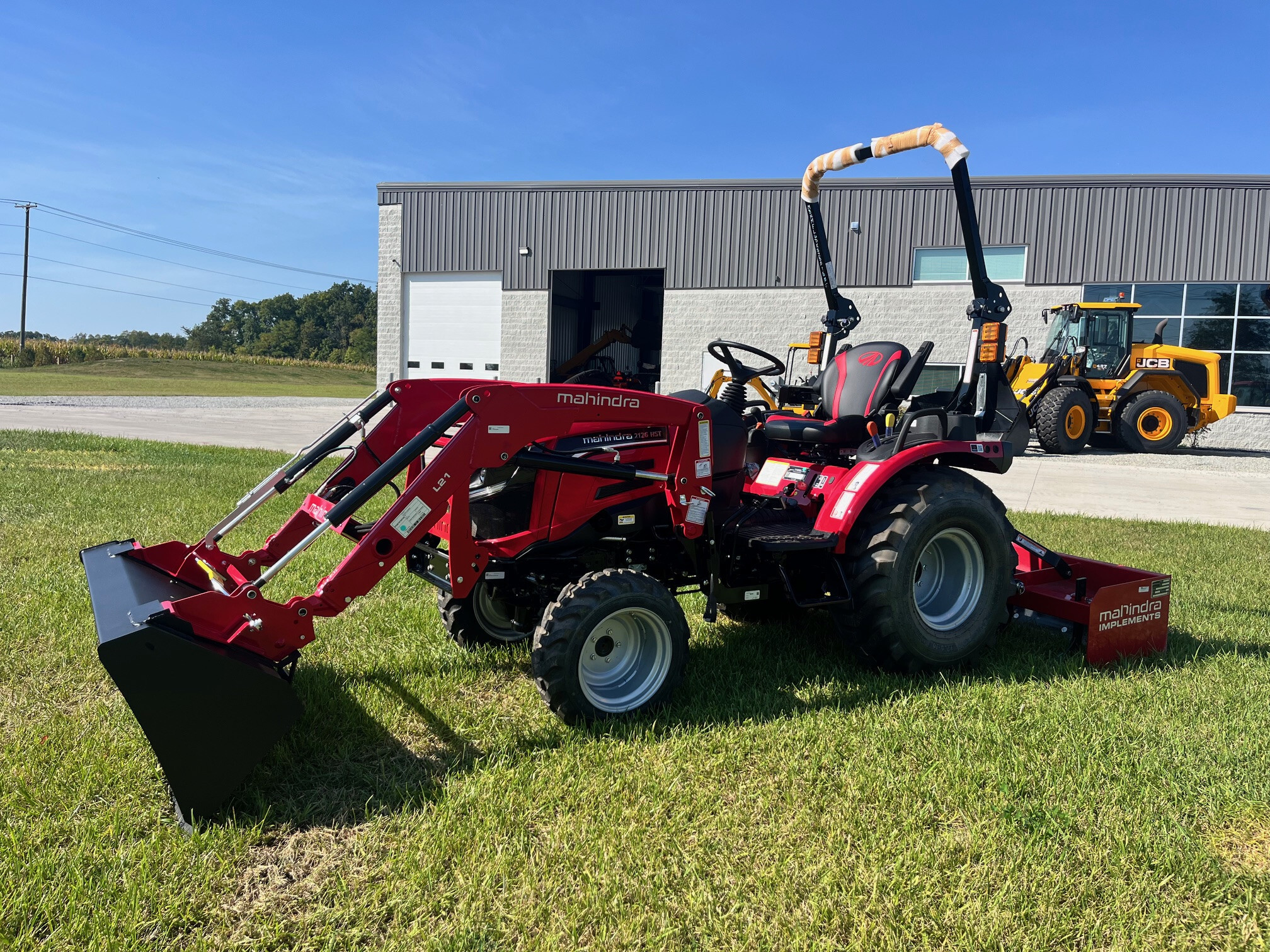 2025 Mahindra 2126 HST in Mishawaka, IN