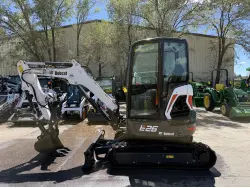 2025 BOBCAT E26