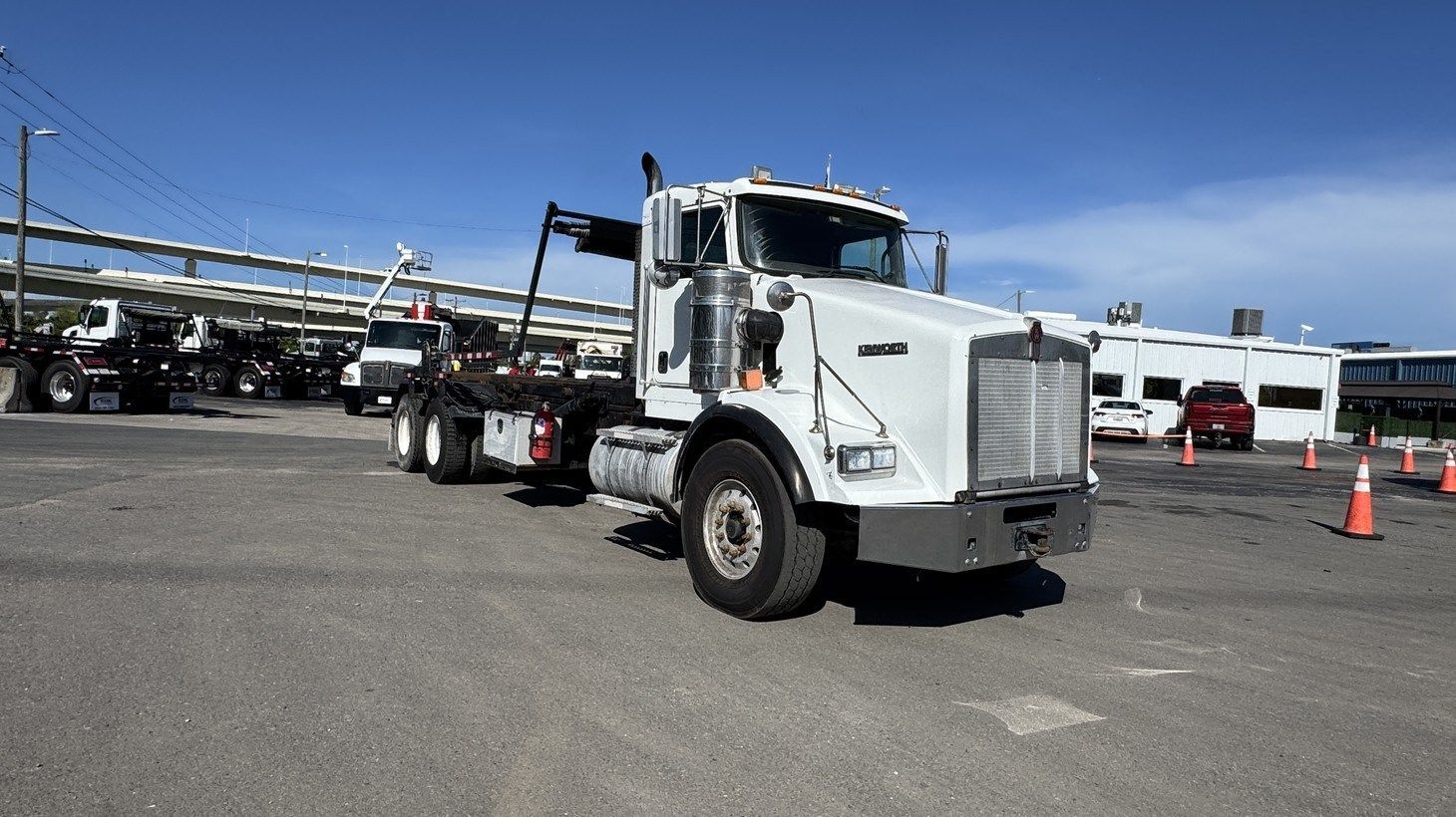 2015 KENWORTH T800 in Tampa, FL