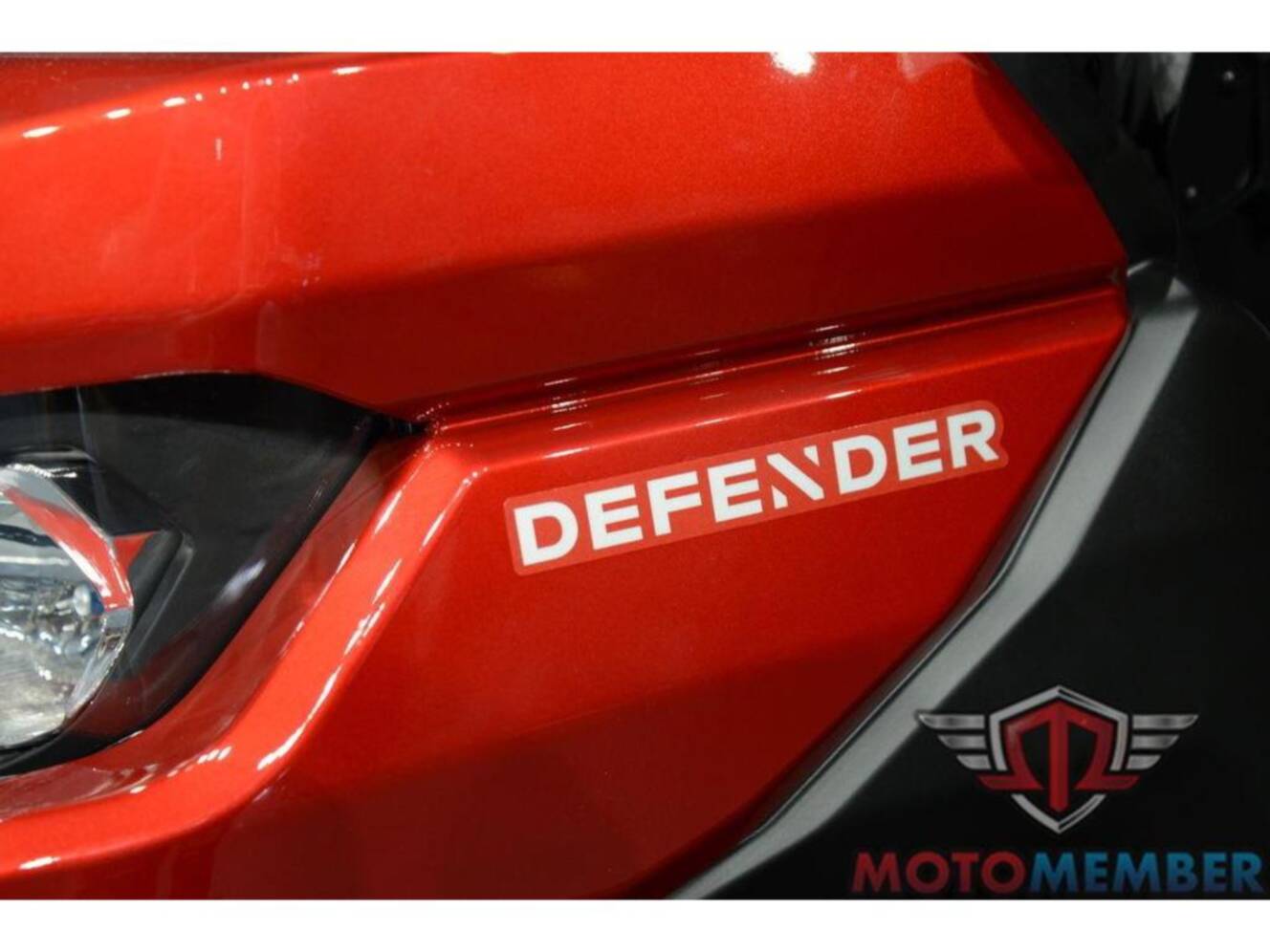 A photo of this 2025 Can-Am Defender MAX DPS HD10