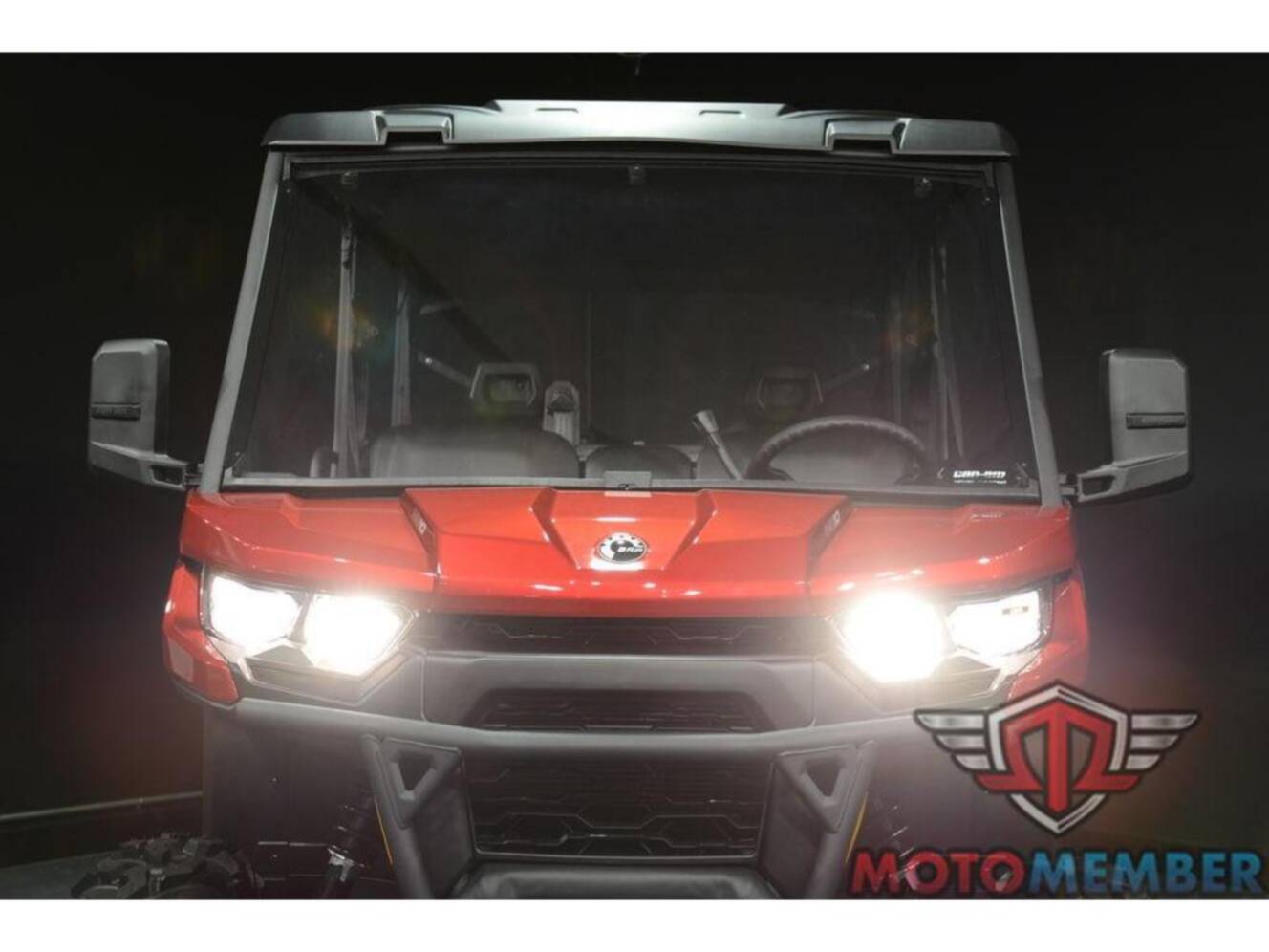 A photo of this 2025 Can-Am Defender MAX DPS HD10