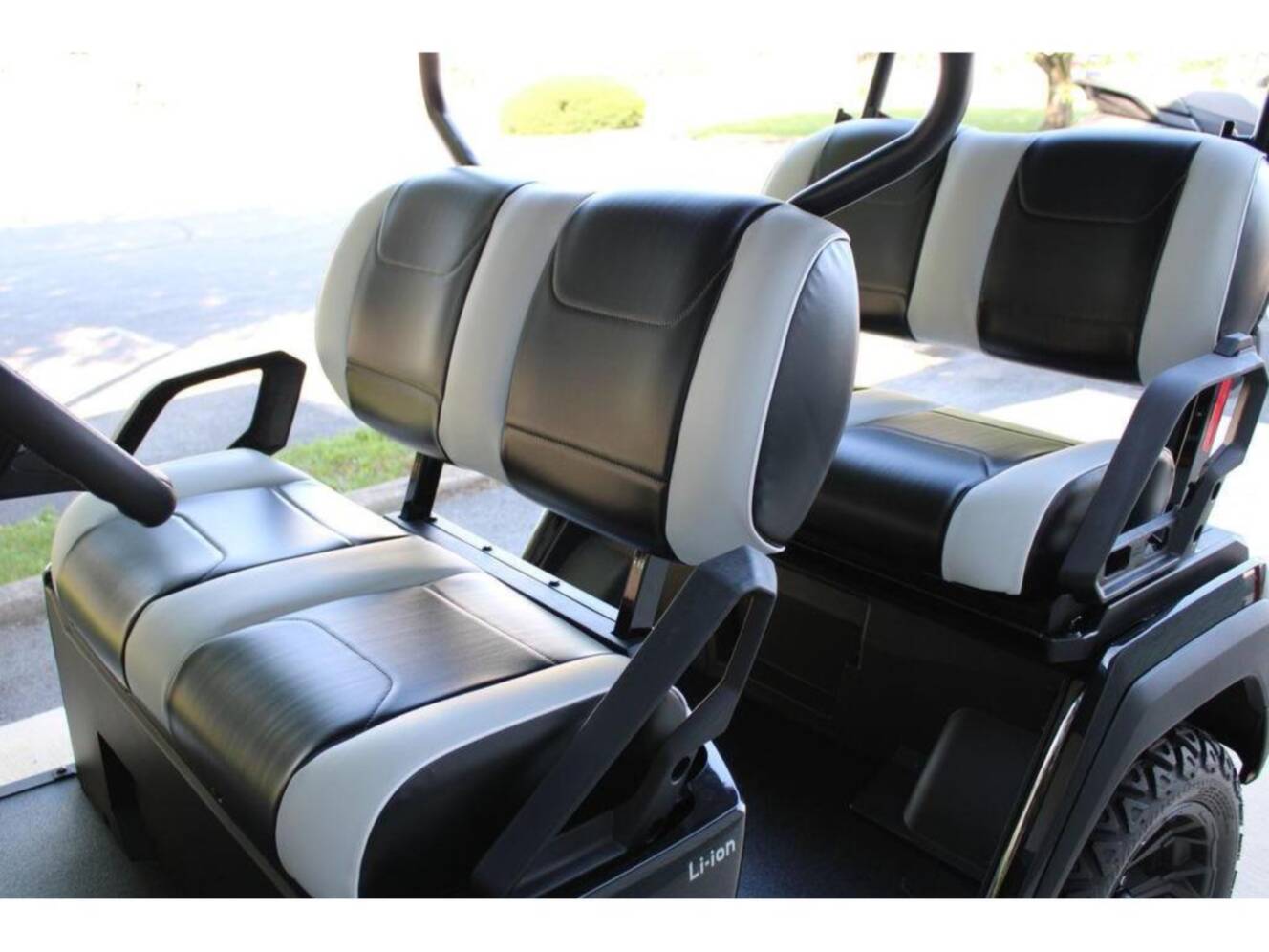 A photo of this 2025 Kawasaki NAV 4E LE