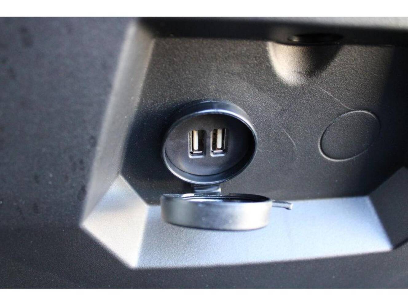 A photo of this 2025 Kawasaki NAV 4E LE