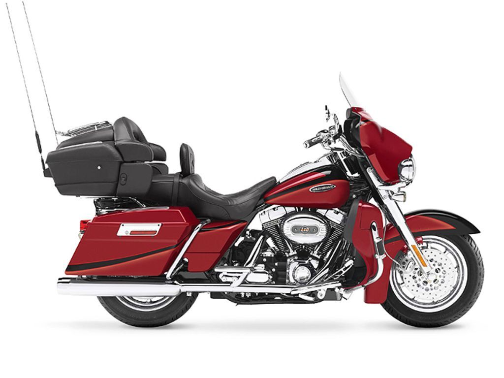 2007 Harley-Davidson® FLHTCUSE2 - Ultra Classic® Screamin' Eagle® Electra G CVO ULTRA CLASSIC in Ormond Beach, FL