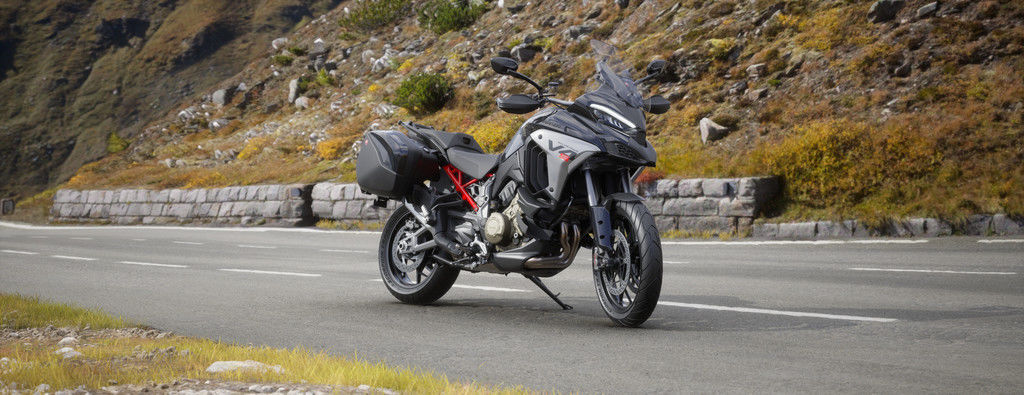 2026 Ducati Multistrada V4 S Travel & Radar Thrilling Black V4 S in Houston, TX