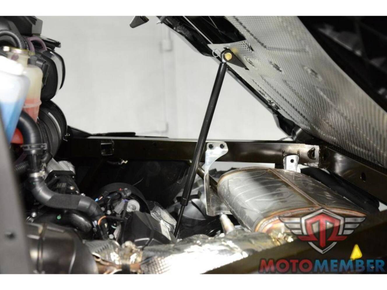A photo of this 2026 Can-Am Defender DPS CAB HD10