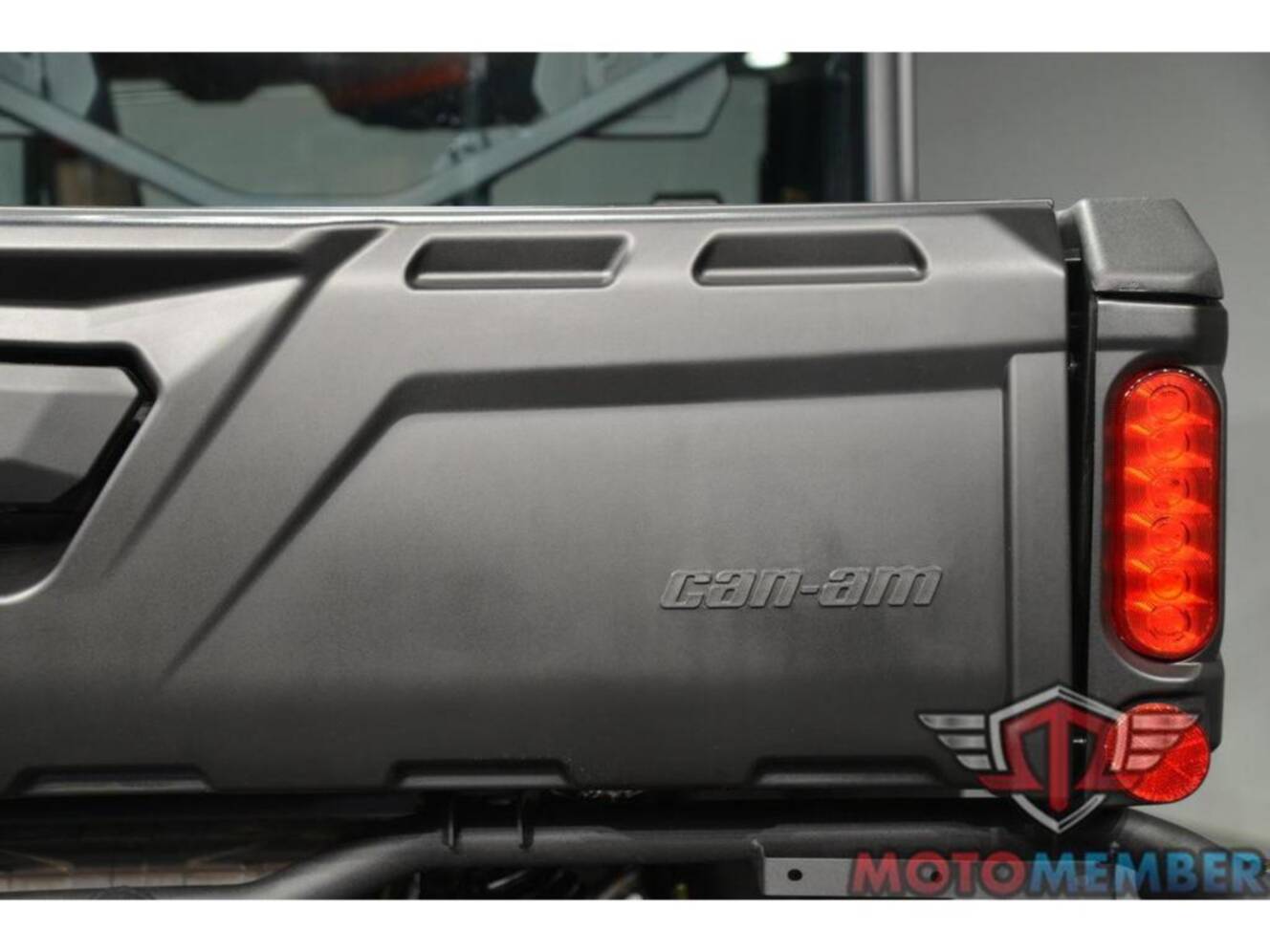 A photo of this 2026 Can-Am Defender DPS CAB HD10