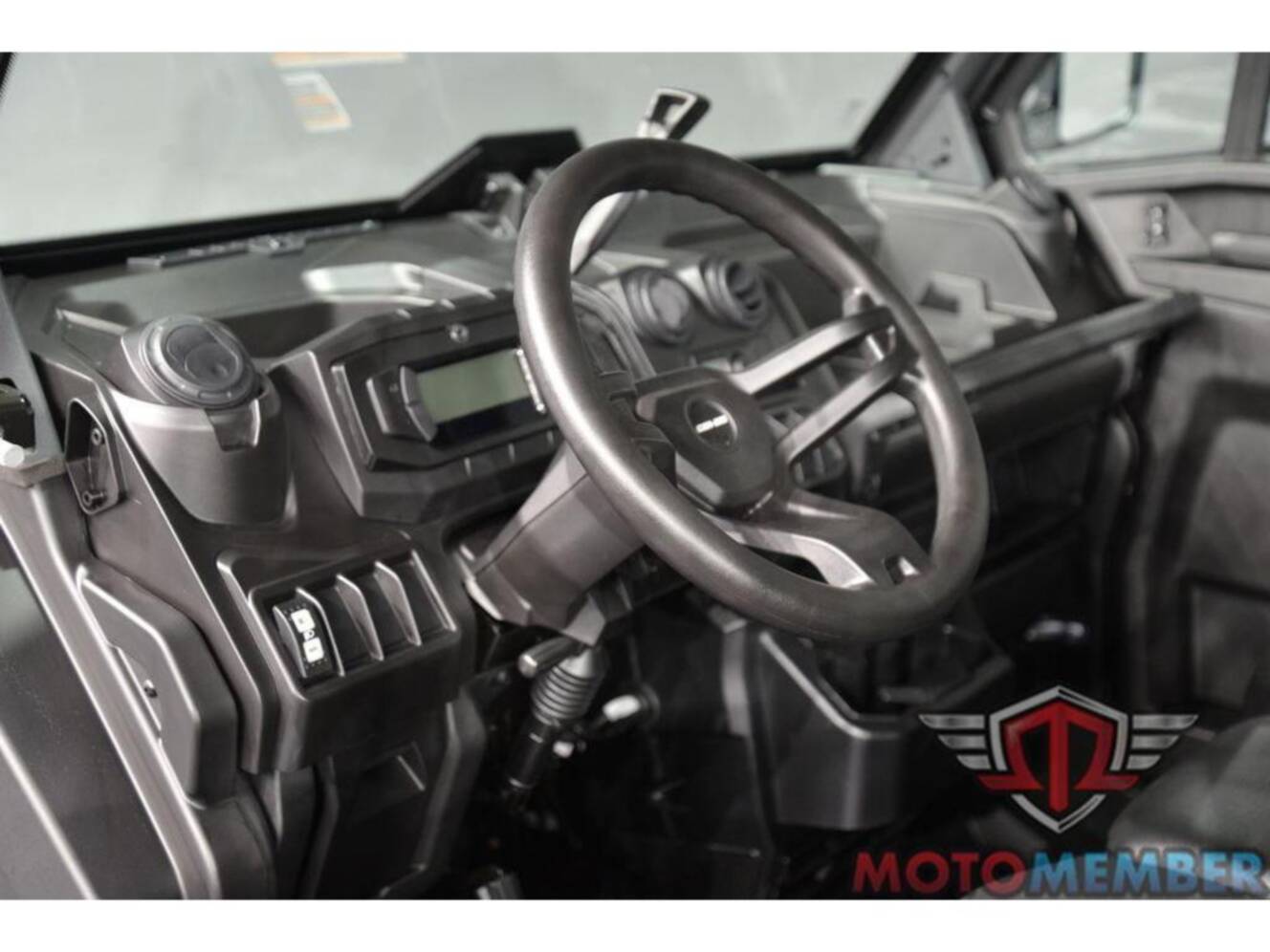 A photo of this 2026 Can-Am Defender DPS CAB HD10
