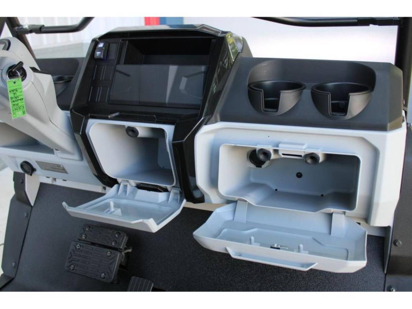 A photo of this 2025 Kawasaki NAV 4E LE