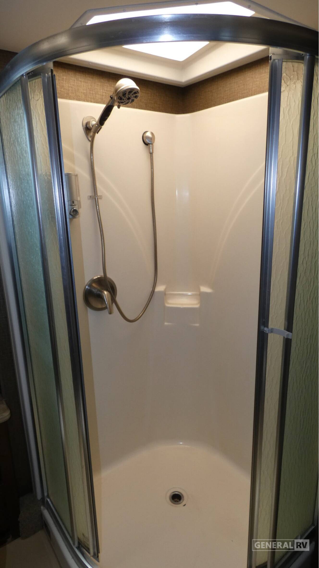 A photo of this 2015 Thor Motor Coach TUSCANY 45AT