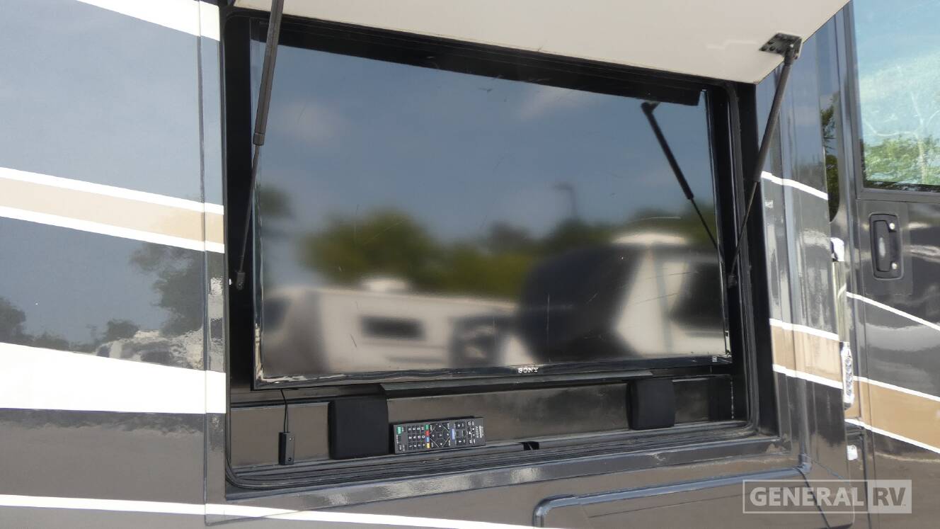 A photo of this 2015 Thor Motor Coach TUSCANY 45AT
