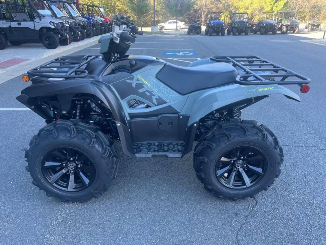 A photo of this 2026 Yamaha Grizzly EPS XT-R