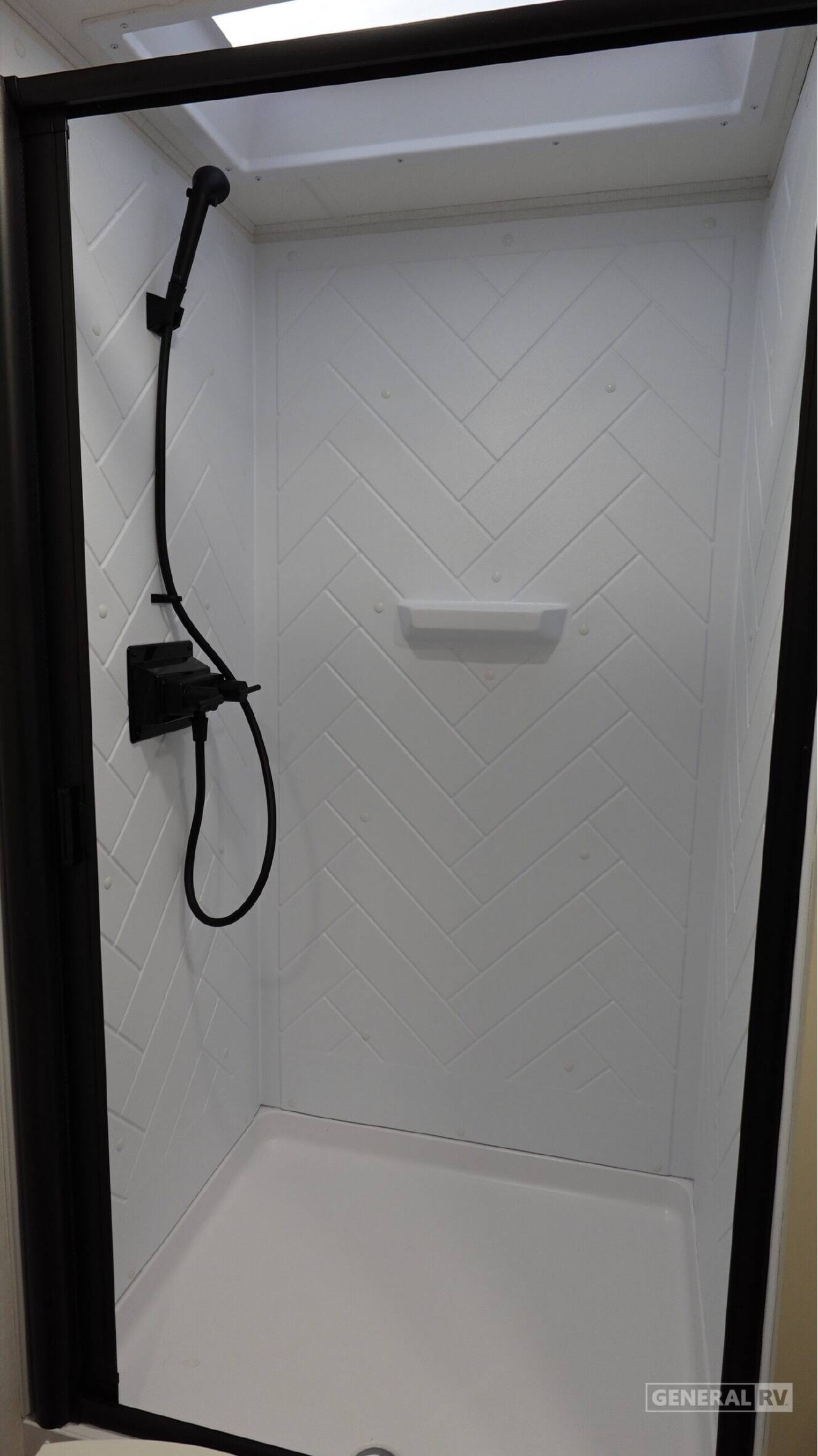 A photo of this 2027 Alliance Rv Delta Ultra Lite RE250