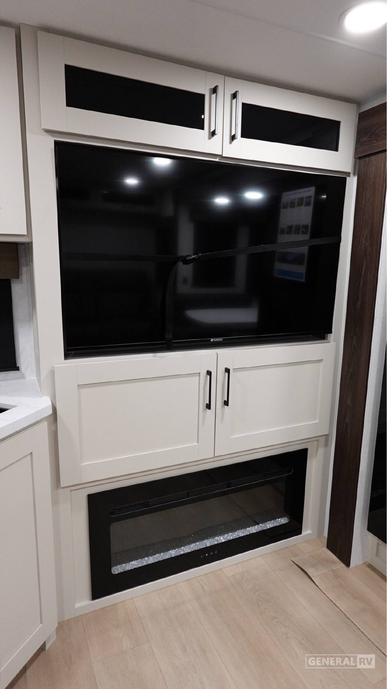 A photo of this 2027 Alliance Rv Delta Ultra Lite RE250