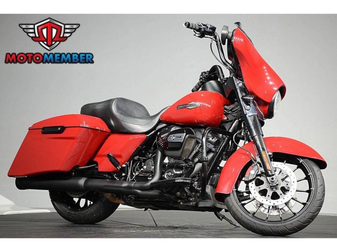 A photo of this 2019 Harley-Davidson FLHXS - Street Glide® Special