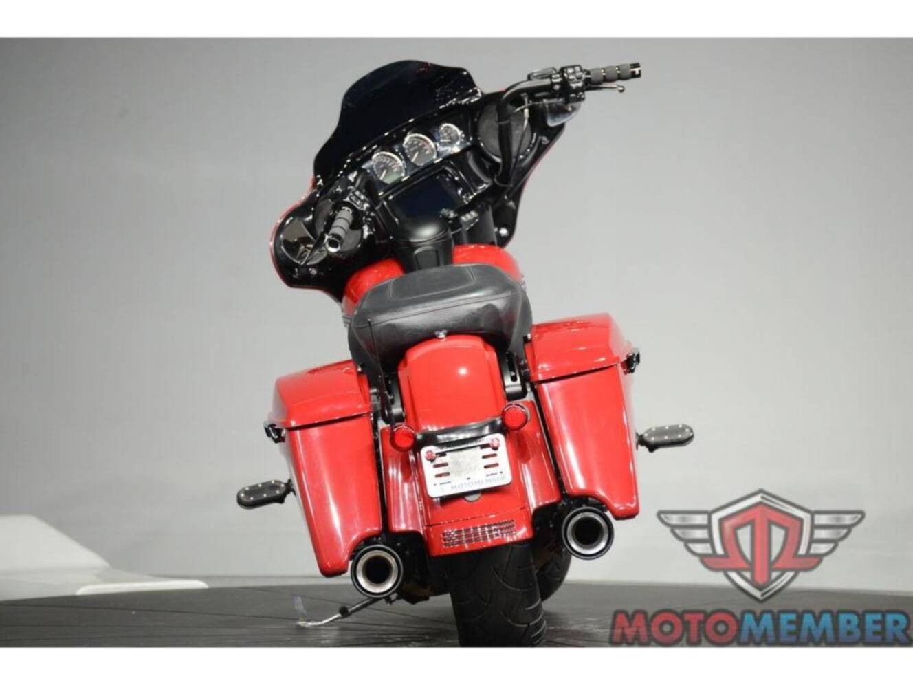 A photo of this 2019 Harley-Davidson FLHXS - Street Glide® Special