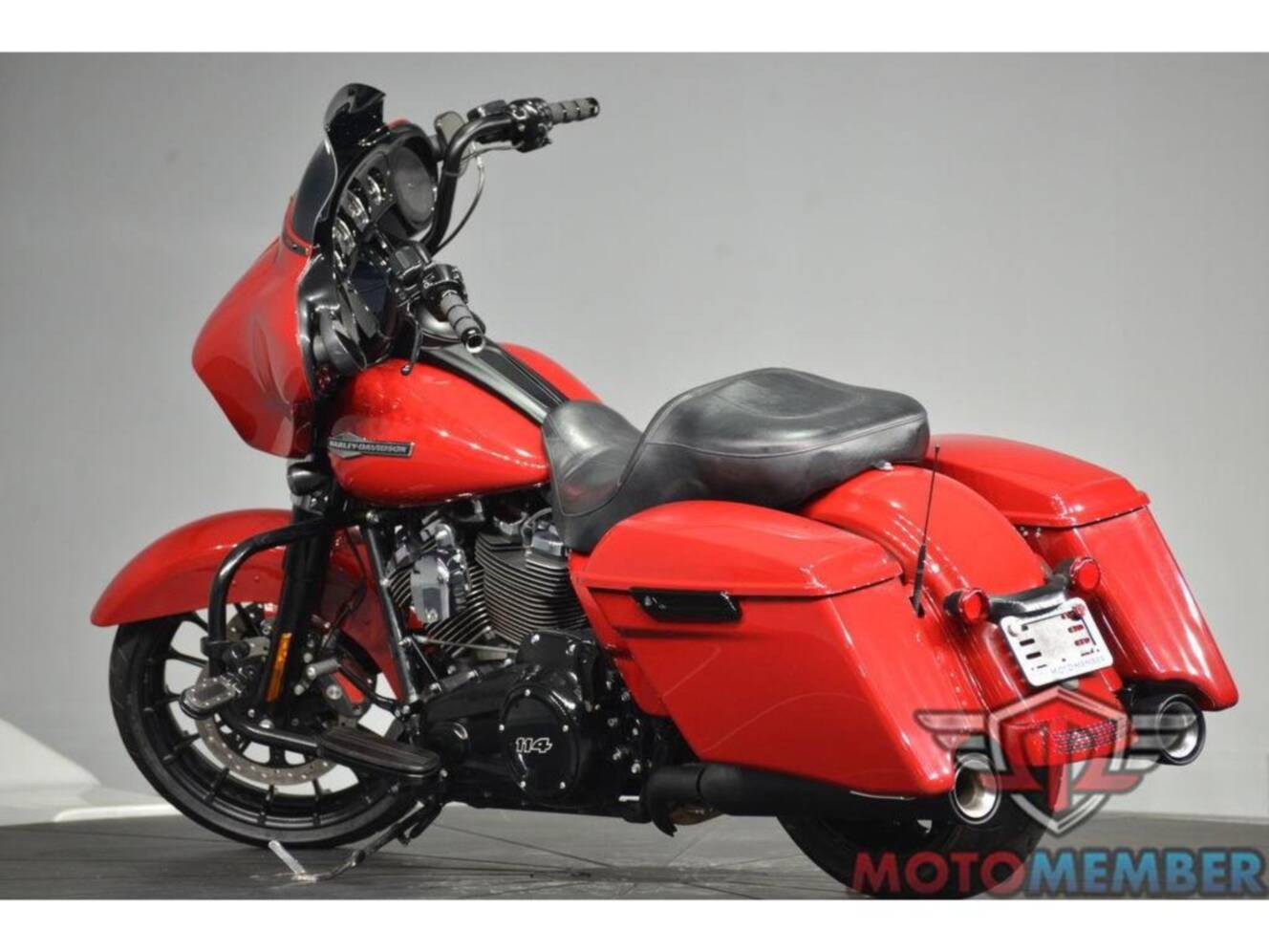 A photo of this 2019 Harley-Davidson FLHXS - Street Glide® Special