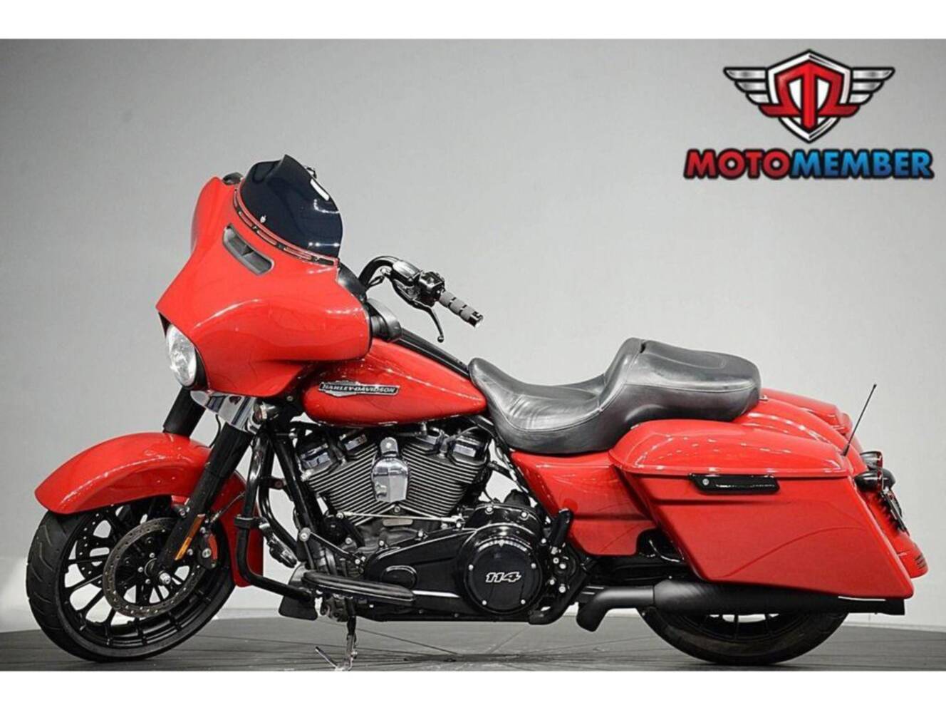 A photo of this 2019 Harley-Davidson FLHXS - Street Glide® Special