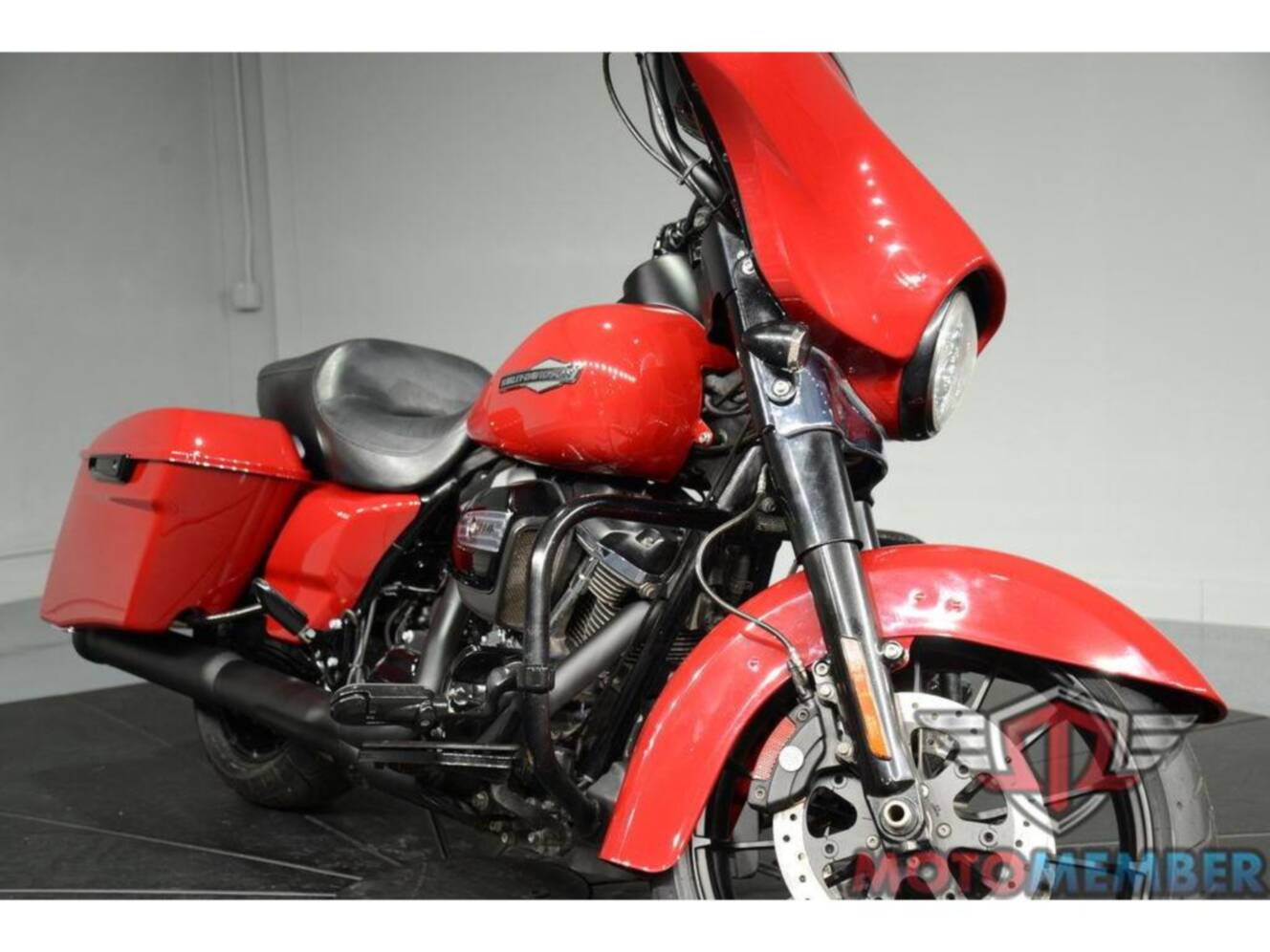 A photo of this 2019 Harley-Davidson FLHXS - Street Glide® Special