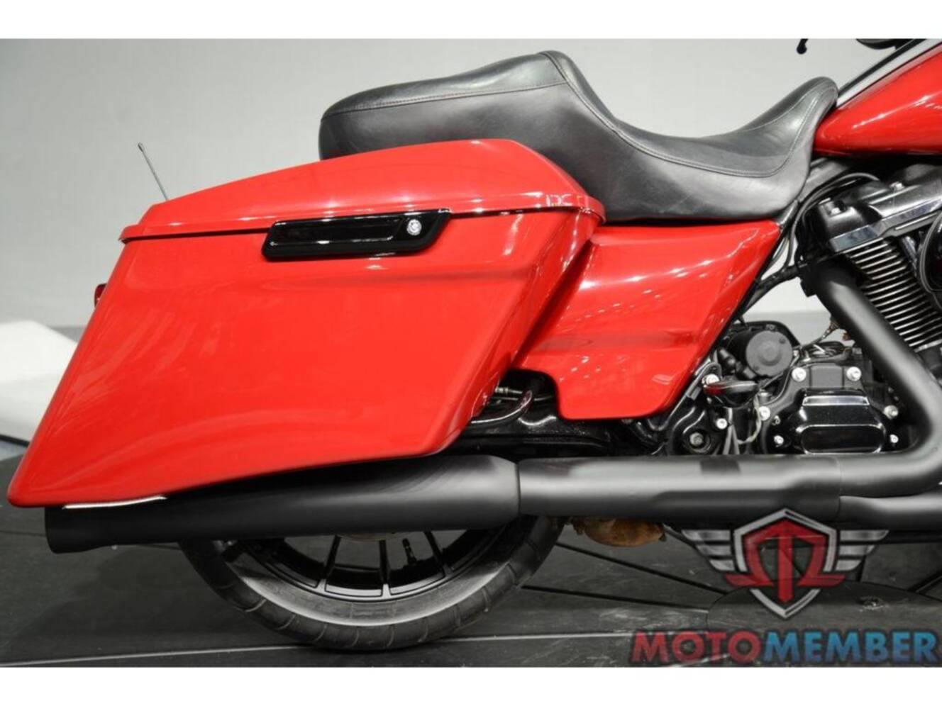 A photo of this 2019 Harley-Davidson FLHXS - Street Glide® Special