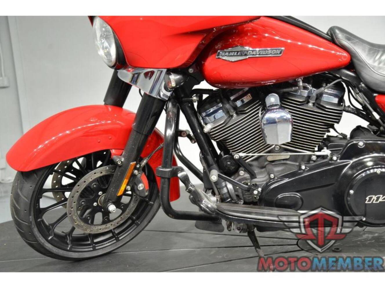 A photo of this 2019 Harley-Davidson FLHXS - Street Glide® Special