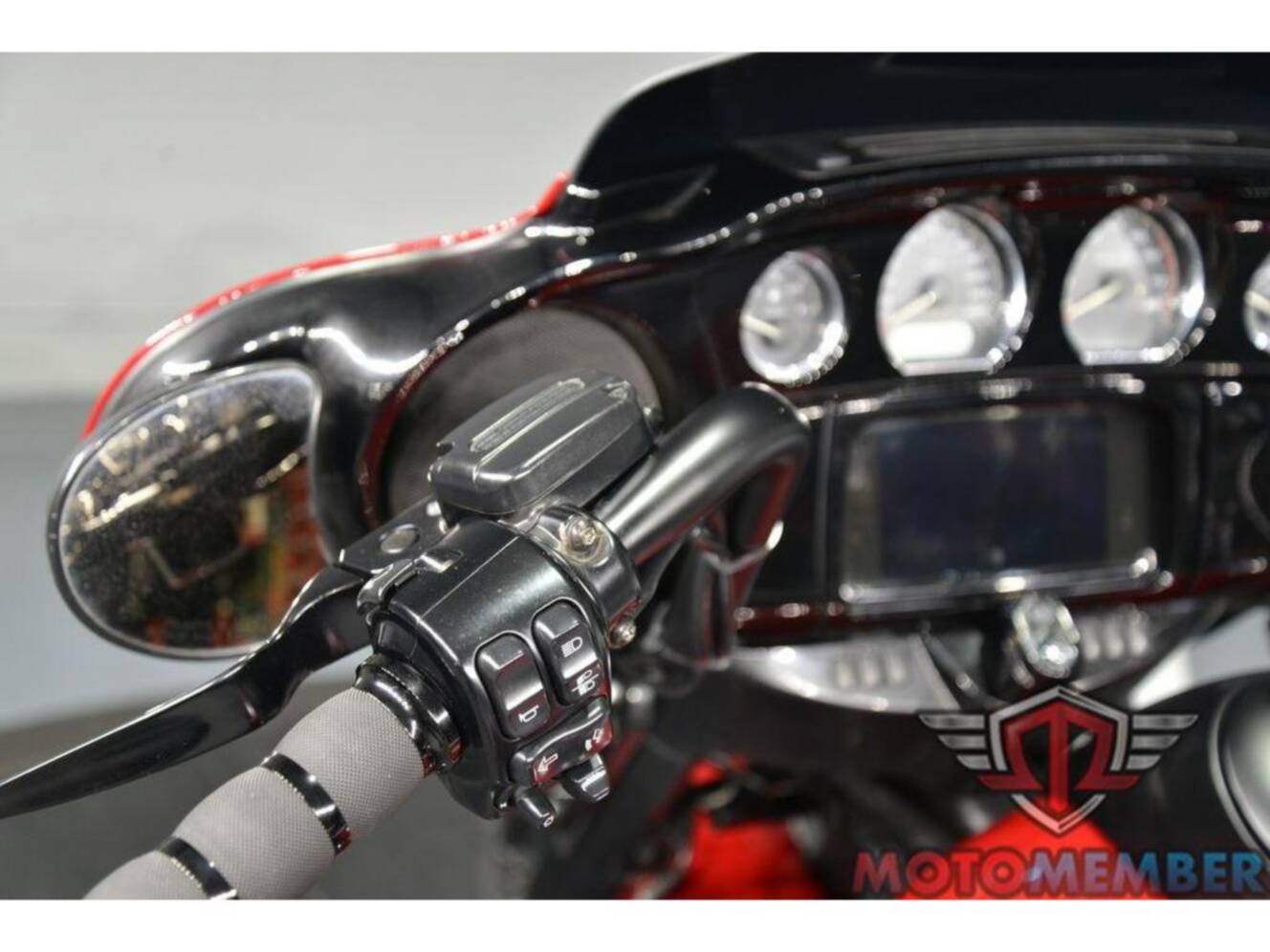 A photo of this 2019 Harley-Davidson FLHXS - Street Glide® Special