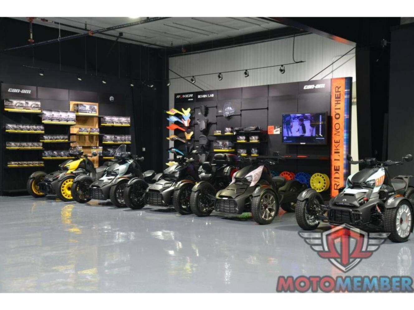 A photo of this 2019 Harley-Davidson FLHXS - Street Glide® Special