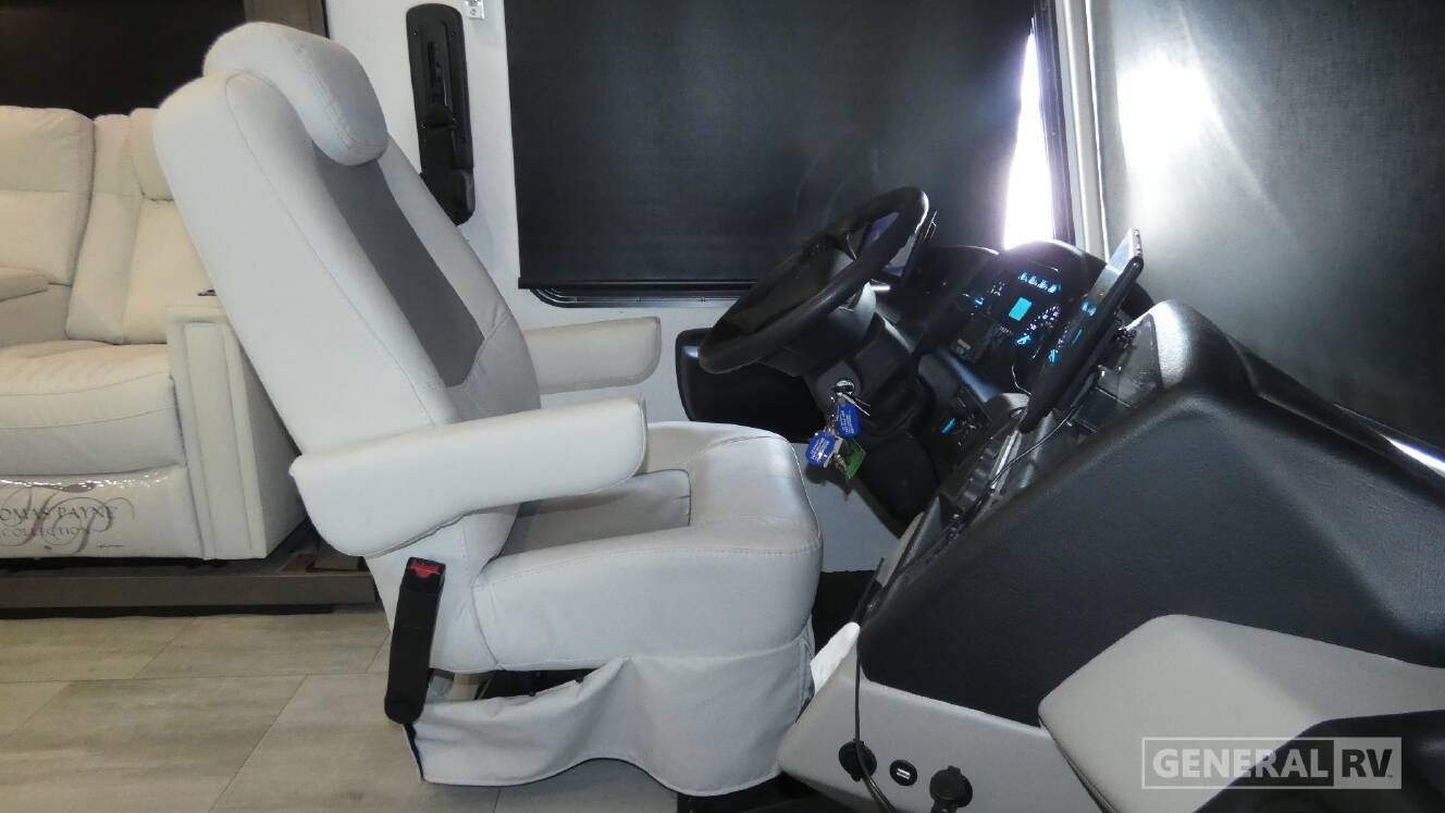 A photo of this 2025 Forest River GEORGETOWN 3 Series 32A3