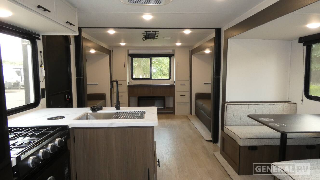 A photo of this 2027 Prime Time Rv AVENGER 30PO