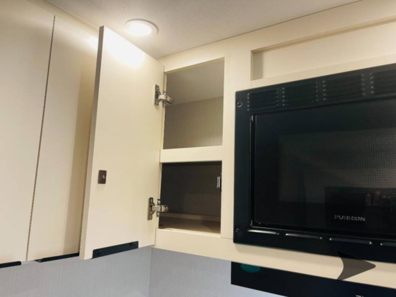A photo of this 2026 Winnebago Thrive 25RLS