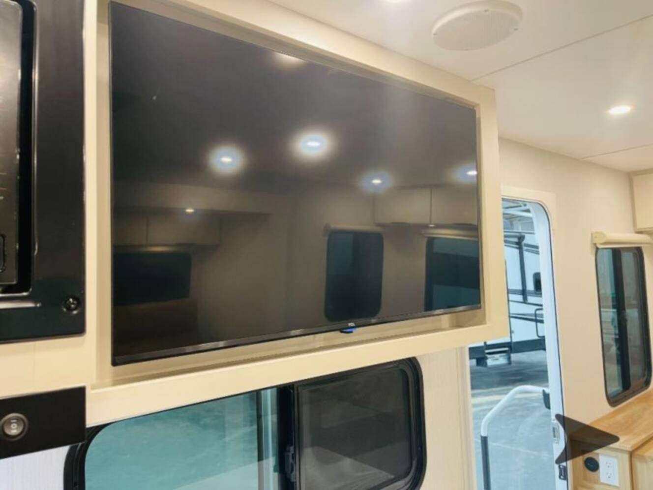A photo of this 2026 Winnebago Thrive 25RLS