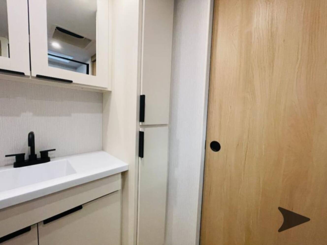 A photo of this 2026 Winnebago Thrive 25RLS