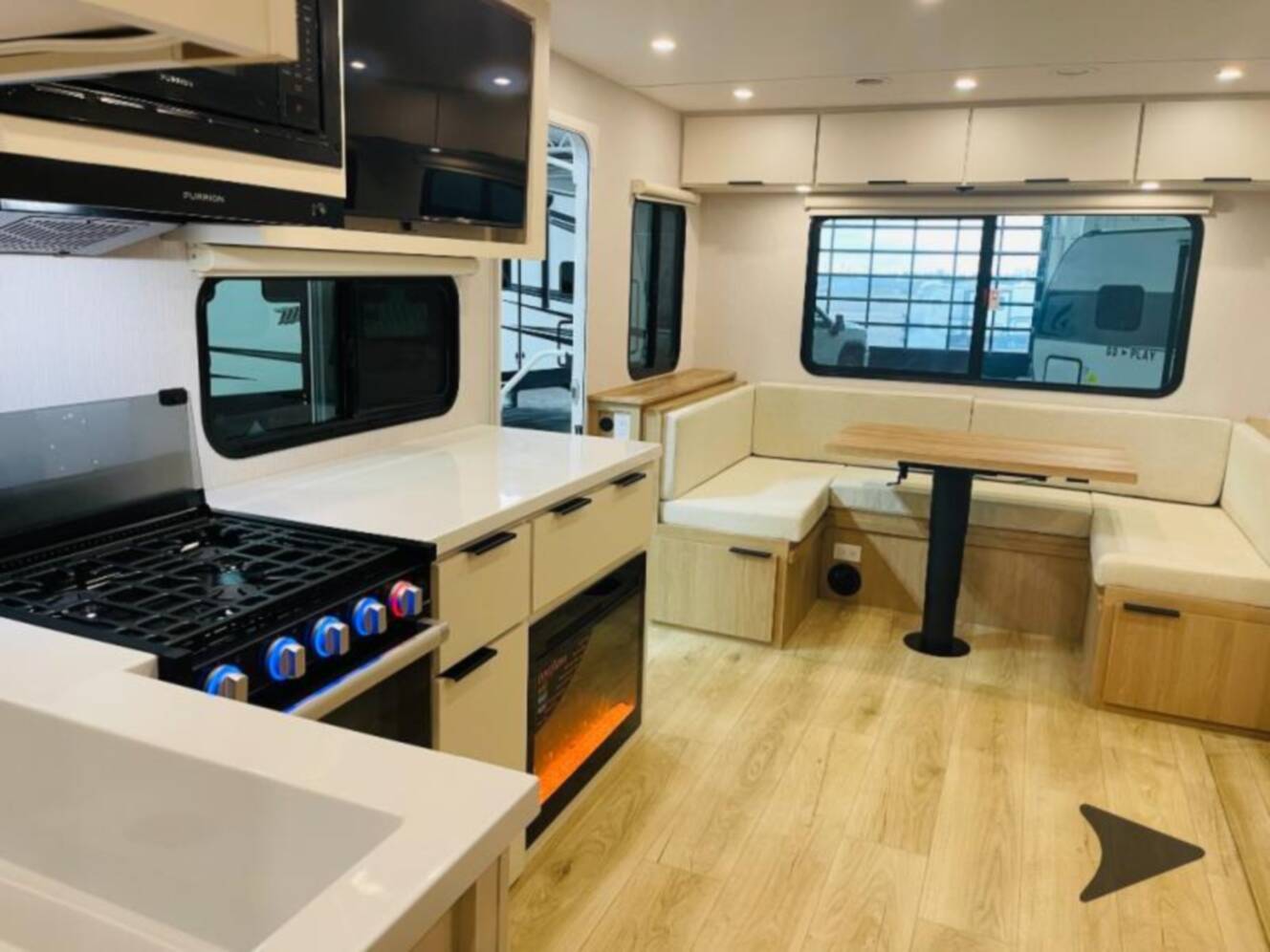 A photo of this 2026 Winnebago Thrive 25RLS