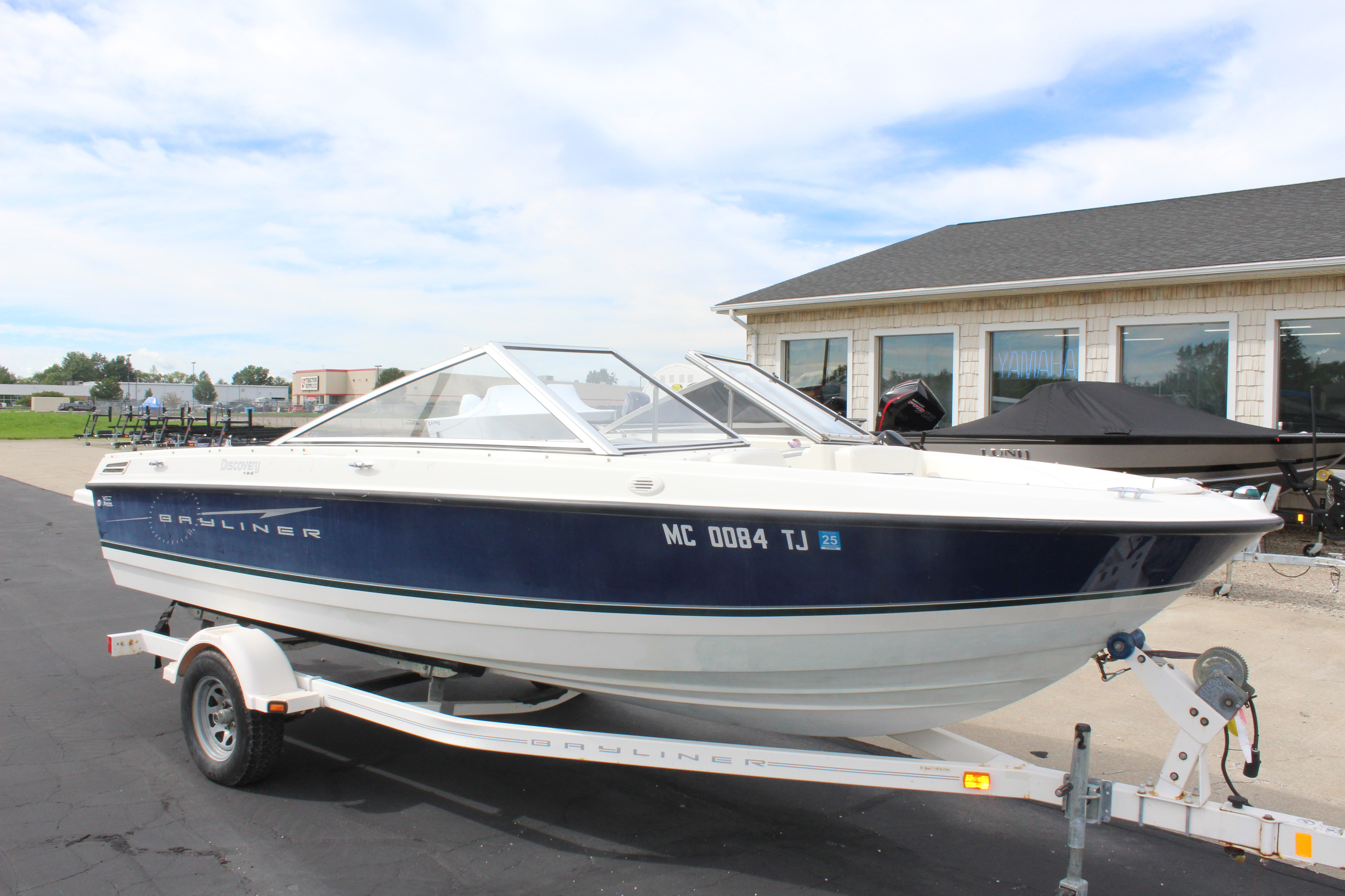 2010 Bayliner 195 DISCOVERY 266 in st. johns MI