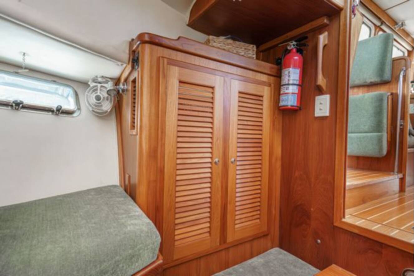 A photo of this 2003 Pacific Seacraft 38T FAST TRAWLER