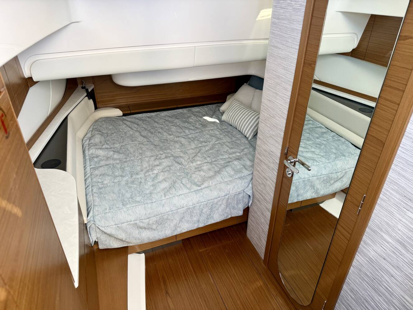 A photo of this 2027 Tiara Yachts 39LS