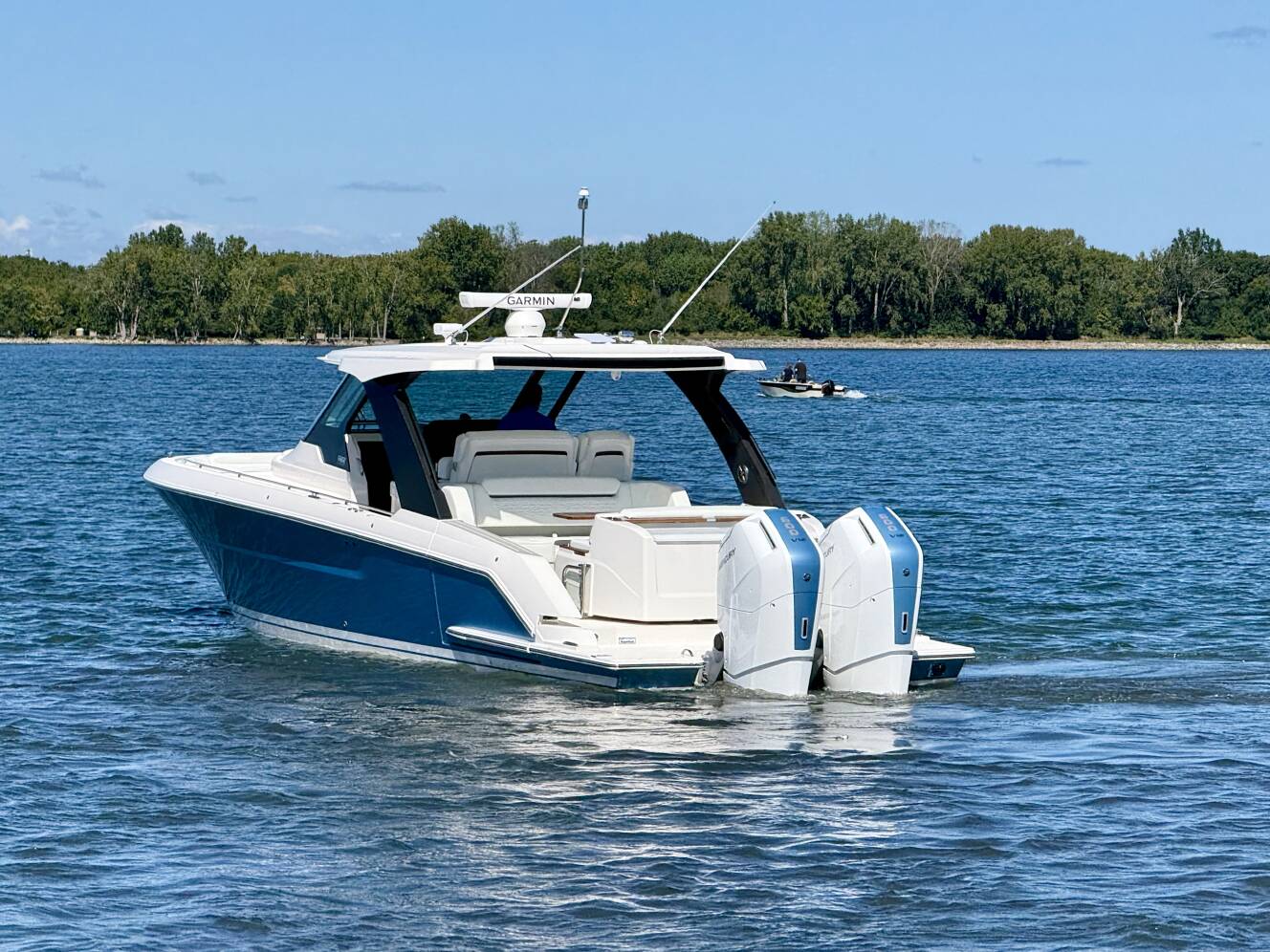 A photo of this 2027 Tiara Yachts 39LS