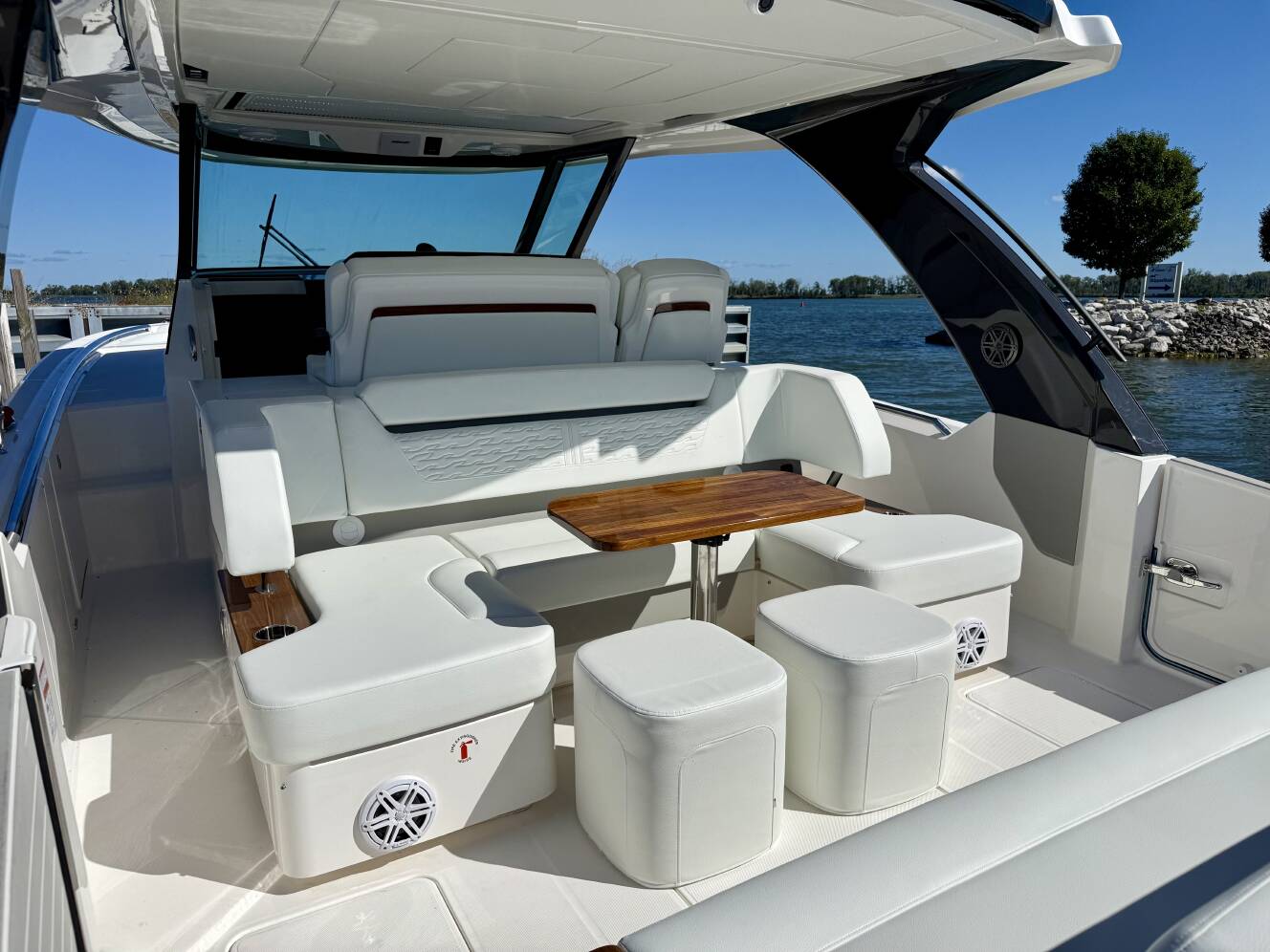 A photo of this 2027 Tiara Yachts 39LS