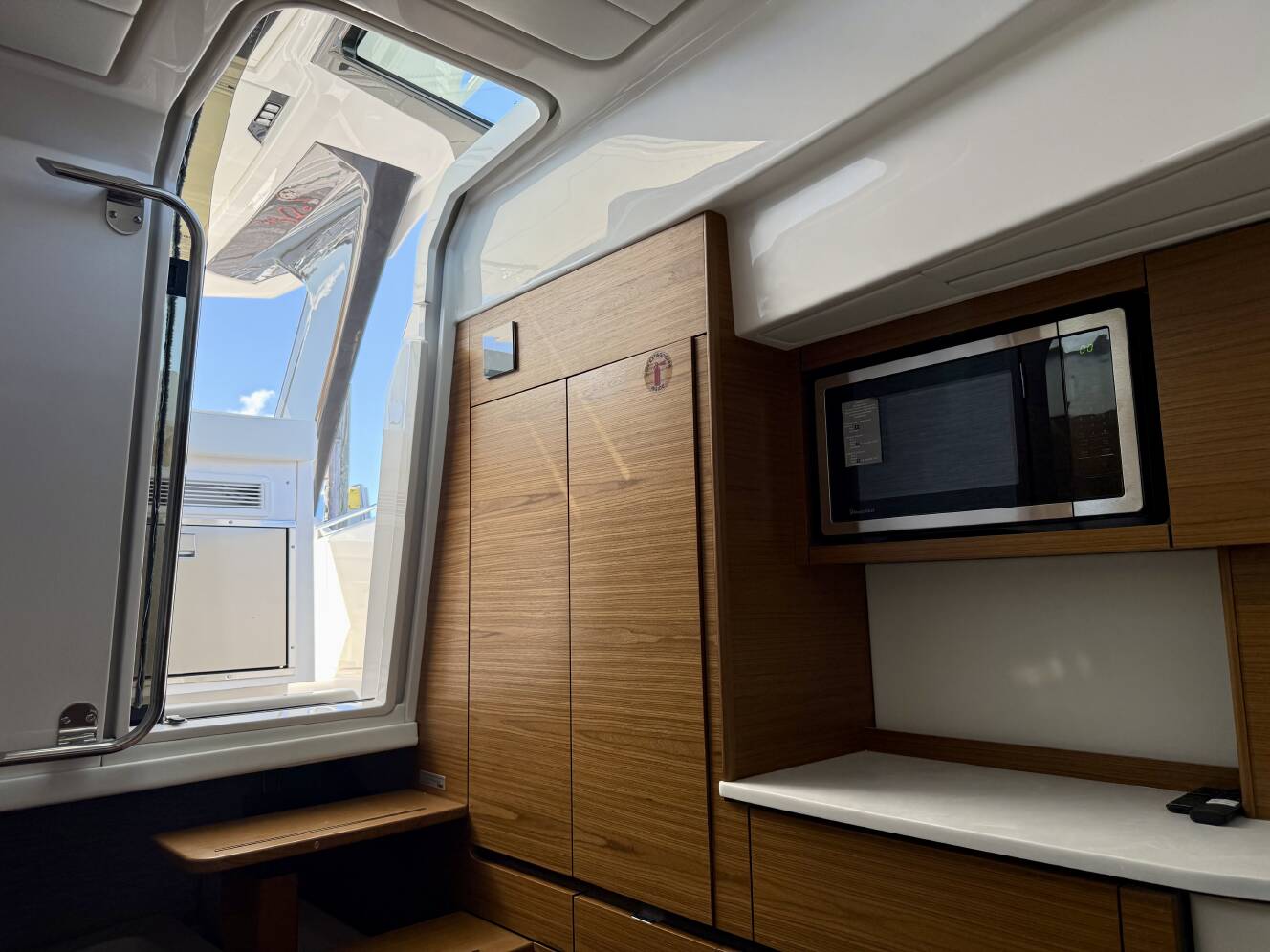 A photo of this 2027 Tiara Yachts 39LS